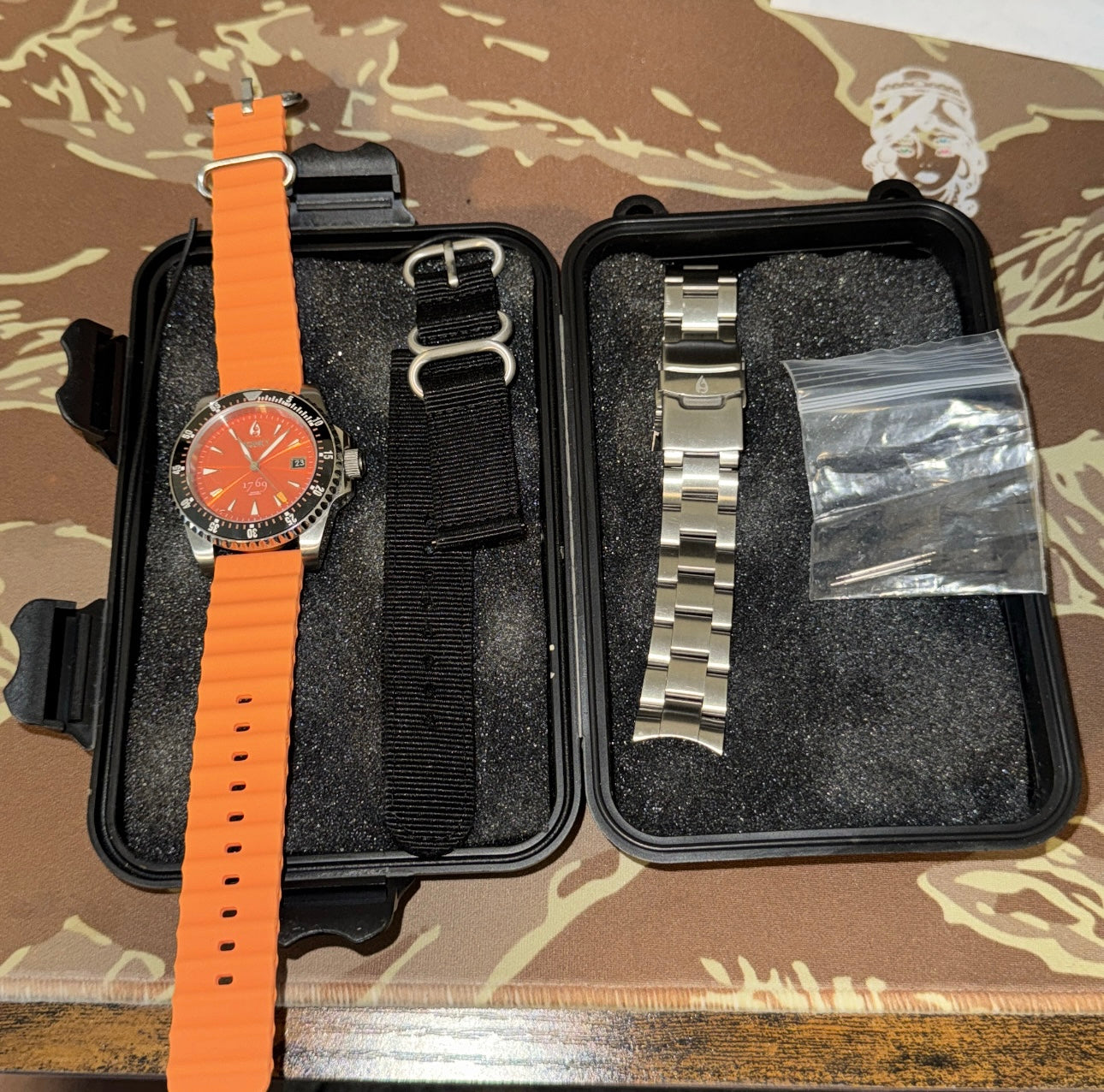 Aquacy 1769 Hei Matau Men's Automatic 300M Orange Dive Watch 1769.O.B.S